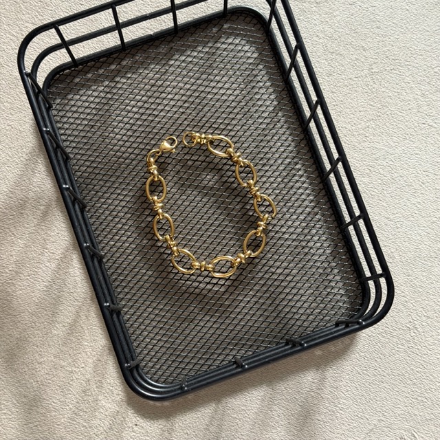 The Sentimental Chain Bracelet - Image 2