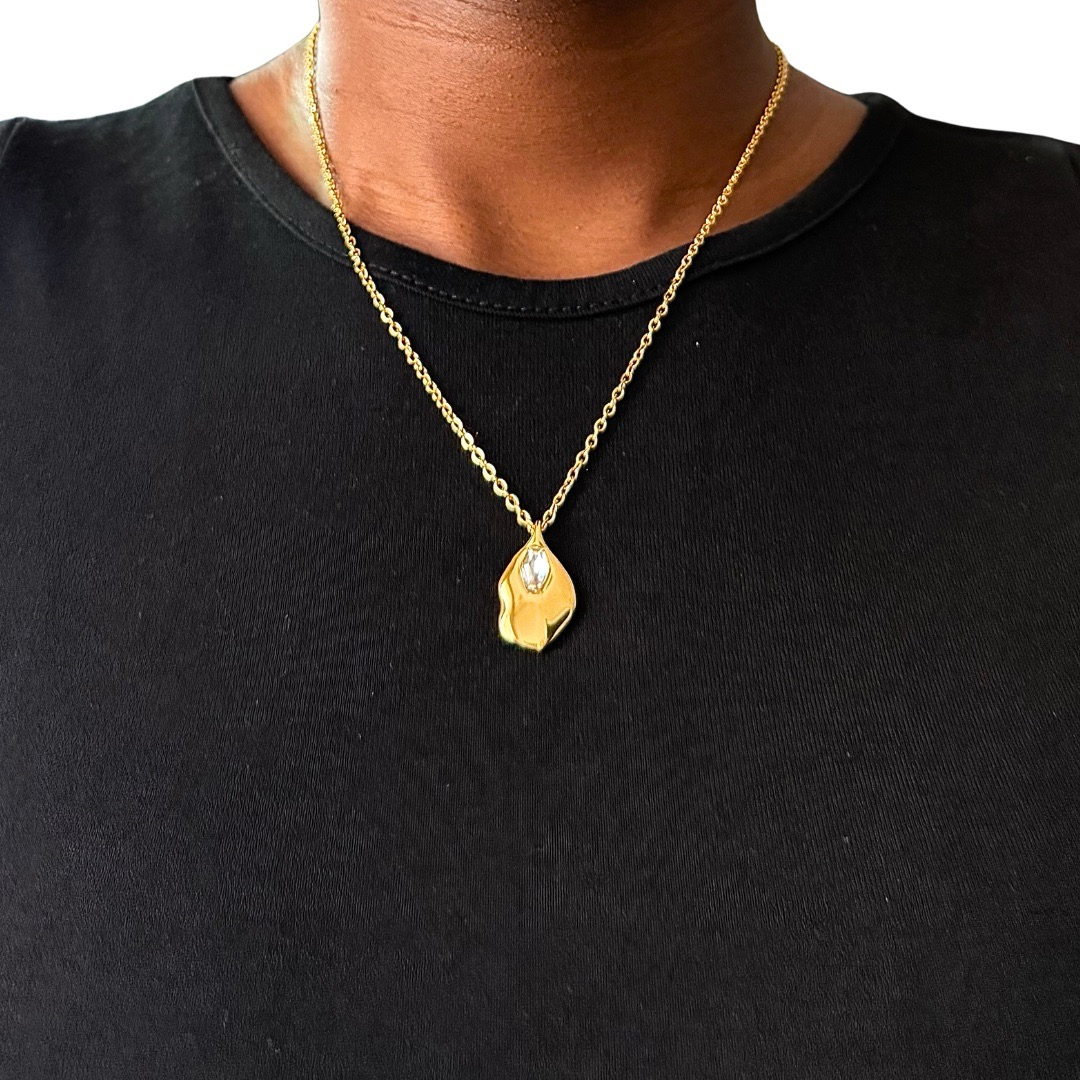 Droplet Crystal Pendant Necklace - Image 3